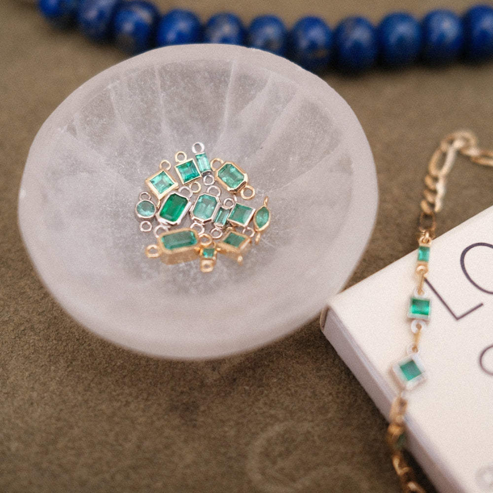 Emerald: The May Birthstone of Courage, Clarity & Heart-Opening Healing